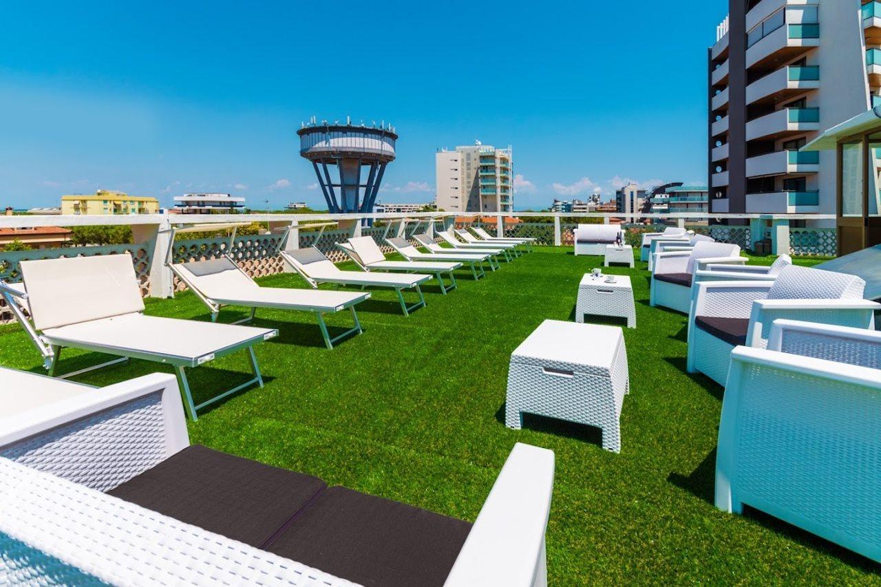 Hotel Romantik Lignano Sabbiadoro Dış mekan fotoğraf