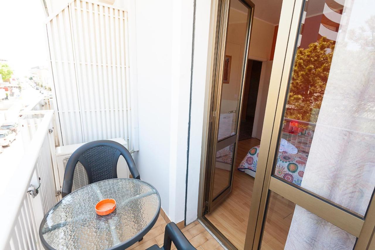 Hotel Romantik Lignano Sabbiadoro Dış mekan fotoğraf