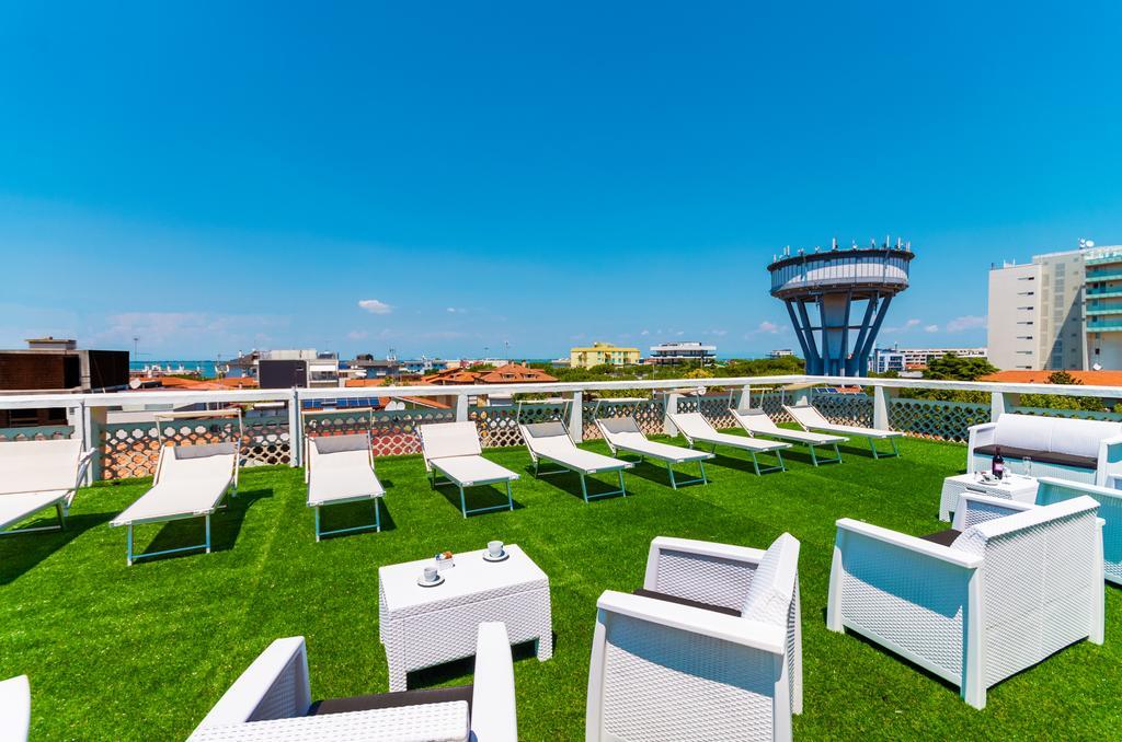 Hotel Romantik Lignano Sabbiadoro Dış mekan fotoğraf