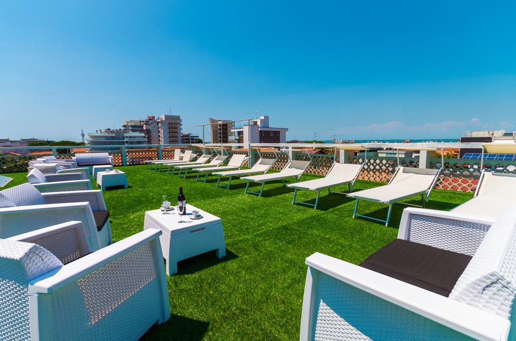 Hotel Romantik Lignano Sabbiadoro Dış mekan fotoğraf