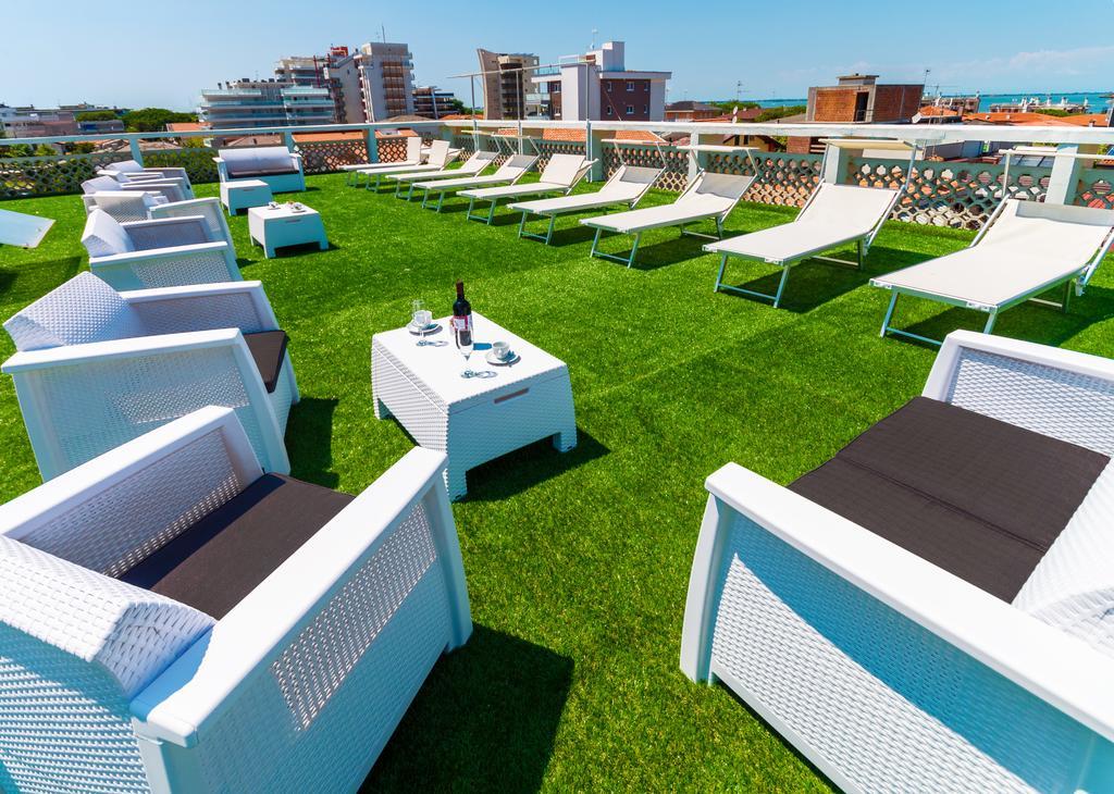 Hotel Romantik Lignano Sabbiadoro Dış mekan fotoğraf