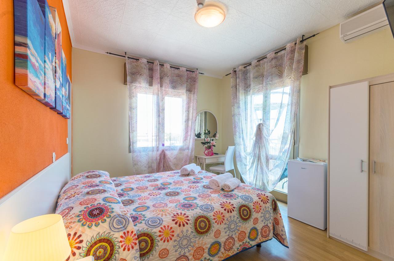 Hotel Romantik Lignano Sabbiadoro Dış mekan fotoğraf