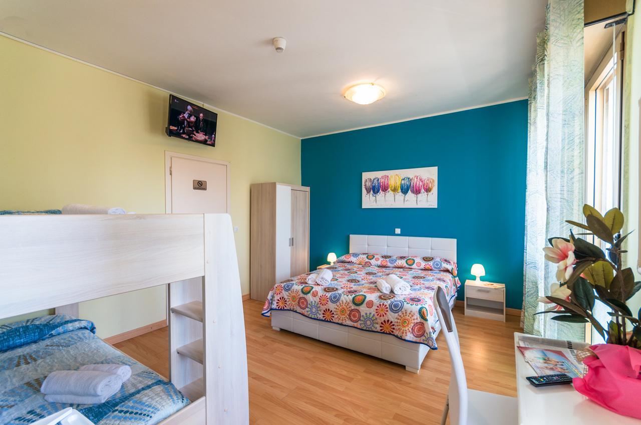 Hotel Romantik Lignano Sabbiadoro Dış mekan fotoğraf